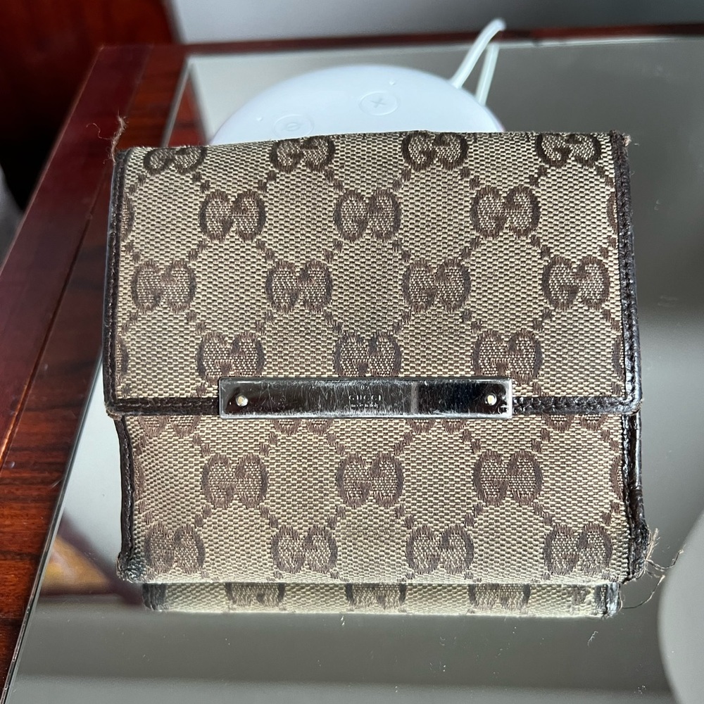 Gucci wallet - Picture 1 of 7